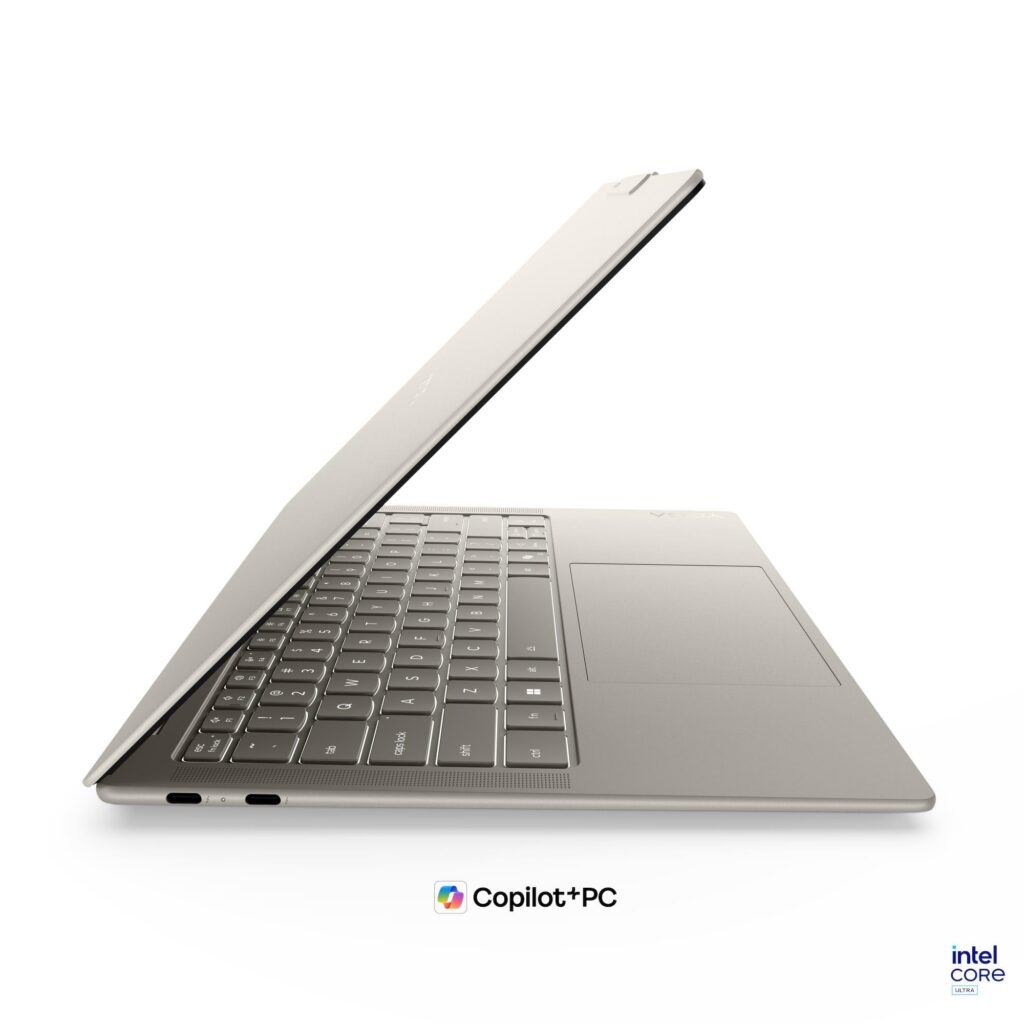 מחשב נייד Lenovo Yoga Slim 7 14IPH11 83QM004FIV 14" Intel Core Ultra 7 355 / 32GB RAM / 1TB SSD / Windows 11 Home